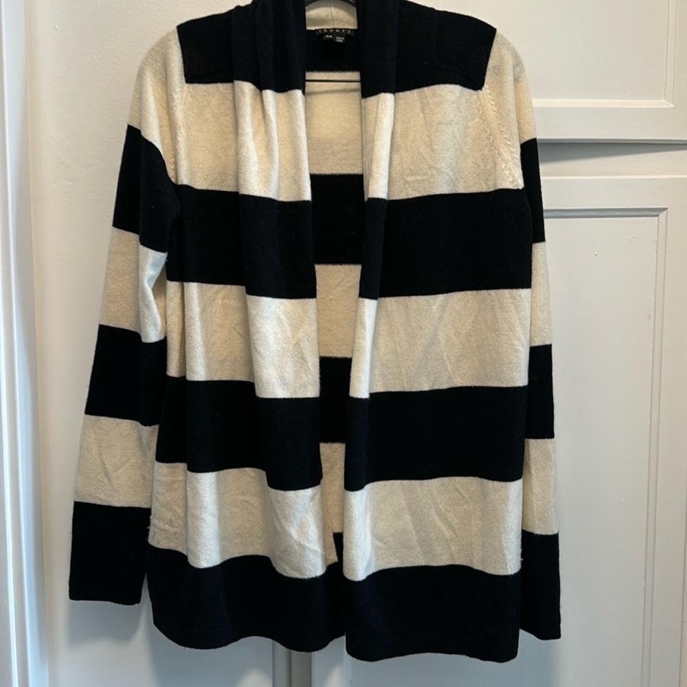 THEORY Cashmere black and cream/white  striped cardigan wrap lightweight medium